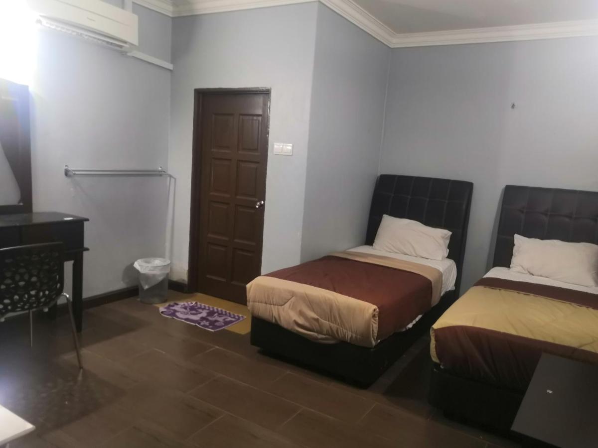 Oyo 90473 Opah Inn Hotel Kampong Ayer Terjun Dış mekan fotoğraf